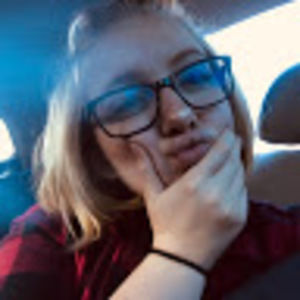 Meet your Posher, Kenzie